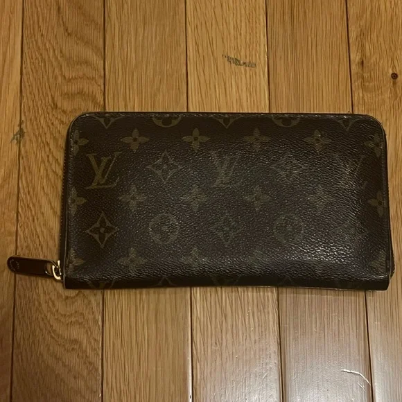 Louis Vuitton Zippy Organizer - Picture 6 of 7